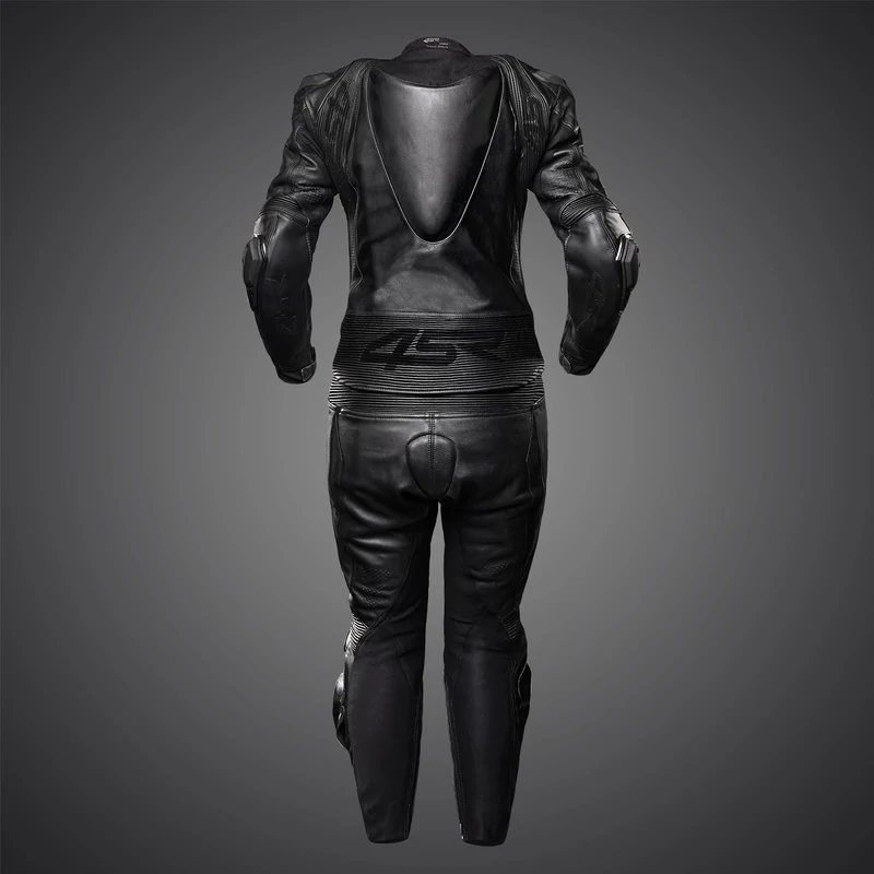 new_rr_lady_black_AR